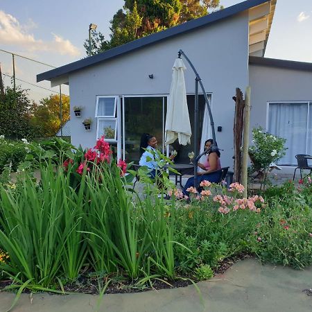 Pine Park Garden Cottages Johannesburg Kültér fotó